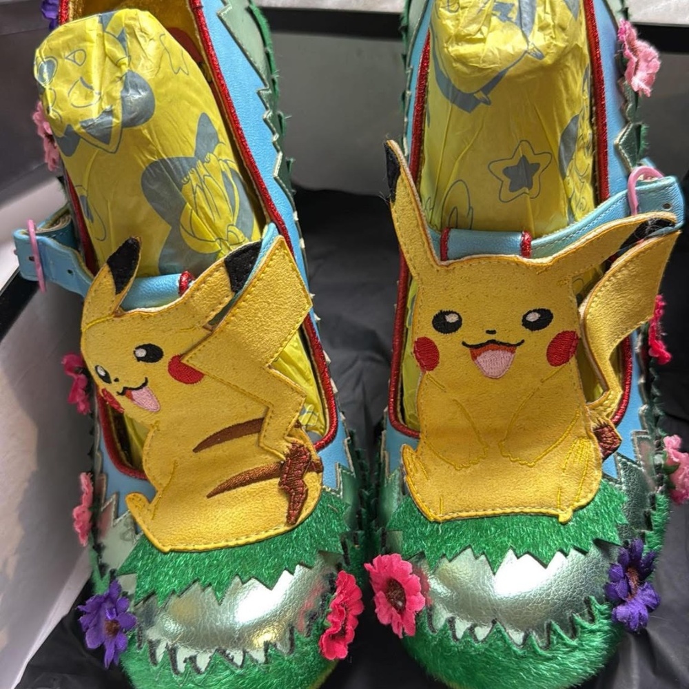 Pokémon RARE high heels !